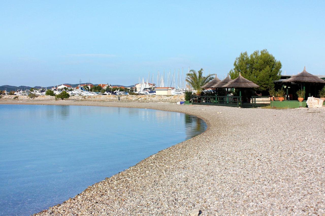 Apartments By The Sea Sukosan, Zadar - 5863 Ngoại thất bức ảnh