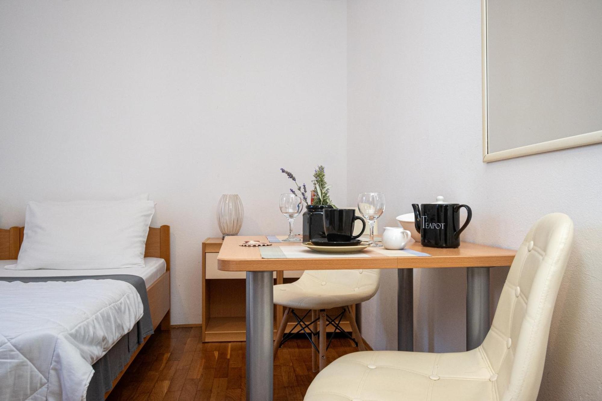 Apartments By The Sea Sukosan, Zadar - 5863 Ngoại thất bức ảnh
