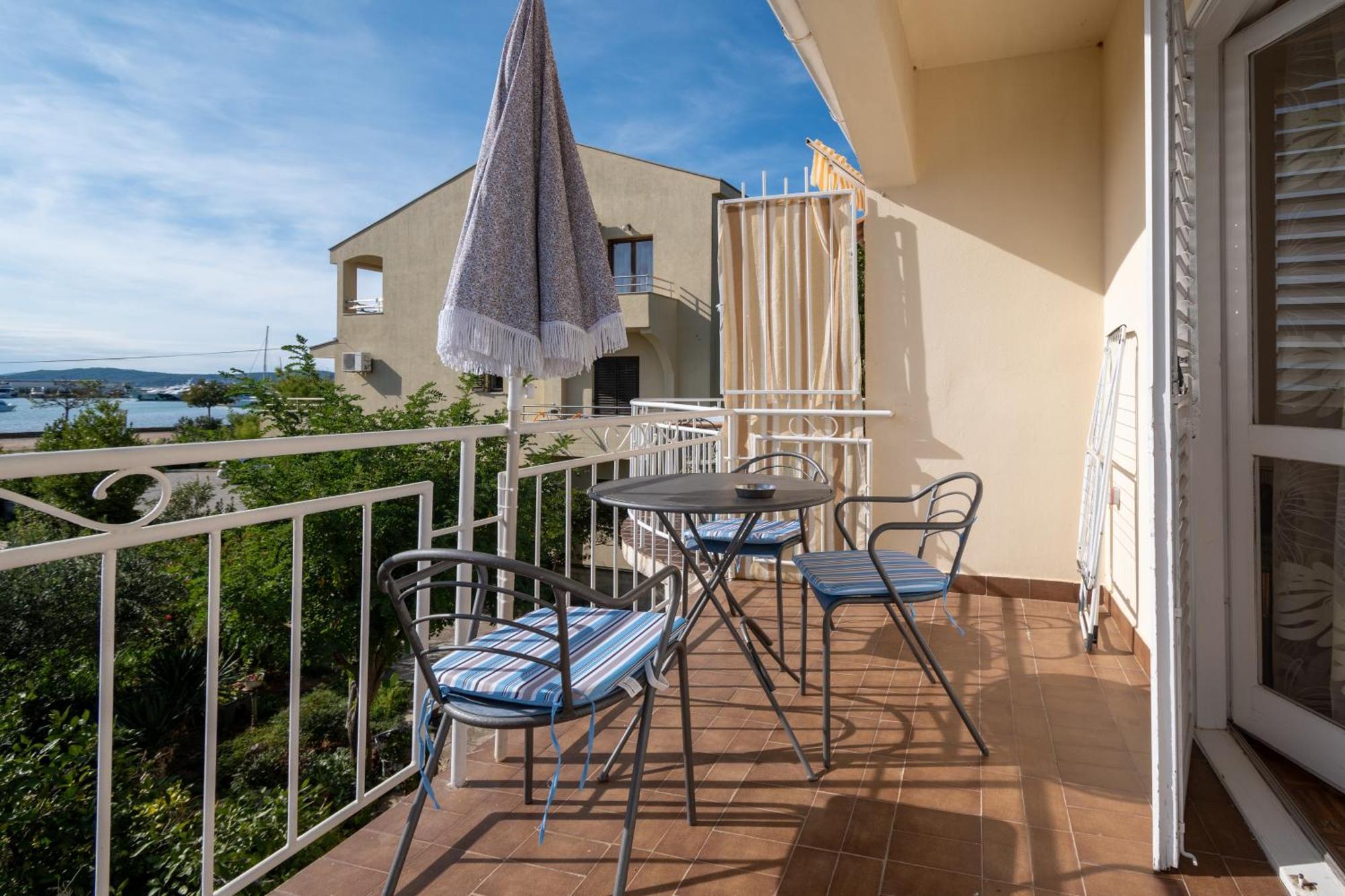 Apartments By The Sea Sukosan, Zadar - 5863 Ngoại thất bức ảnh
