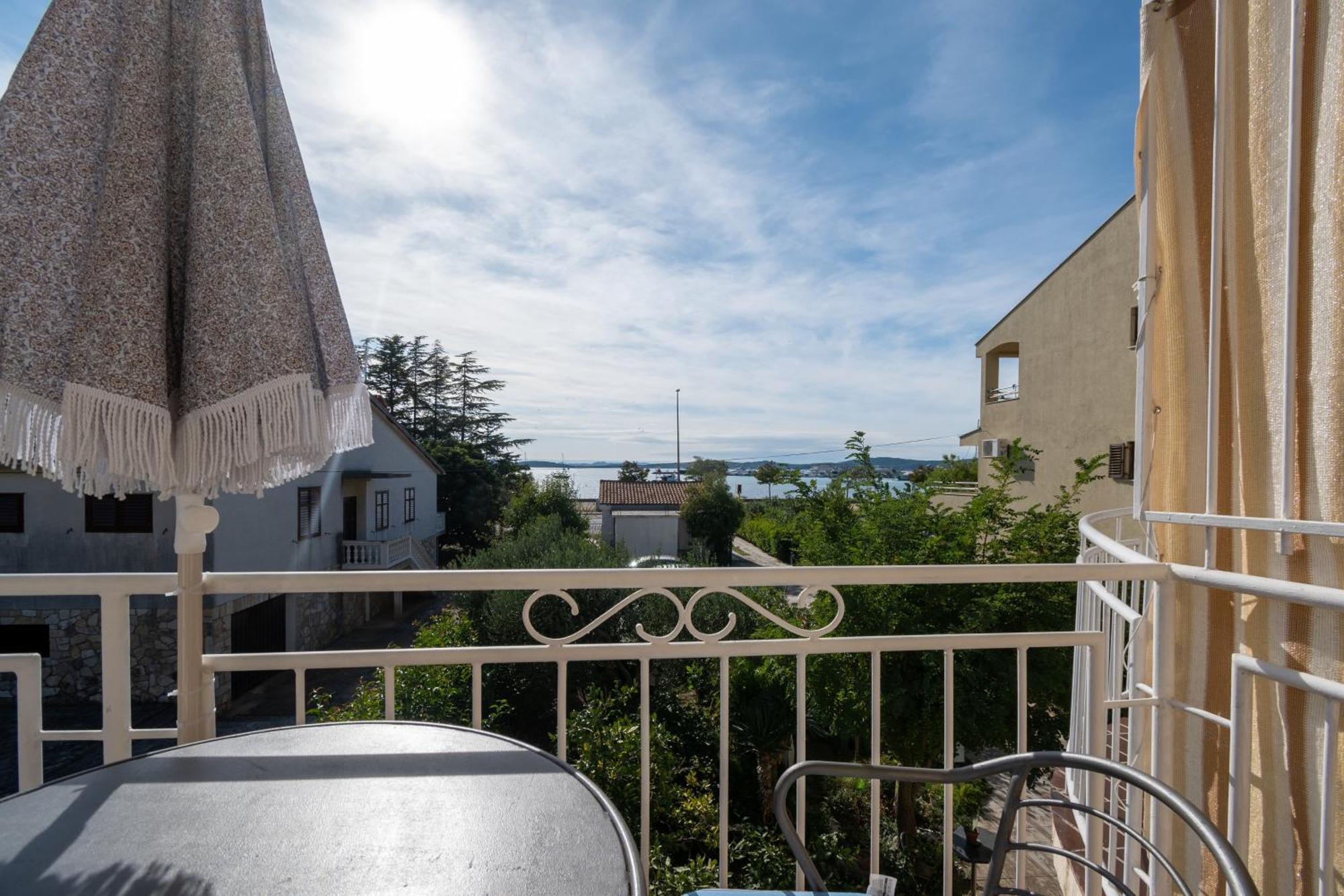 Apartments By The Sea Sukosan, Zadar - 5863 Ngoại thất bức ảnh